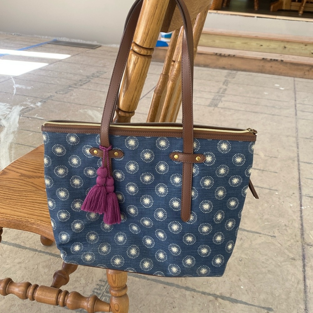Fossil Tote - Cloth